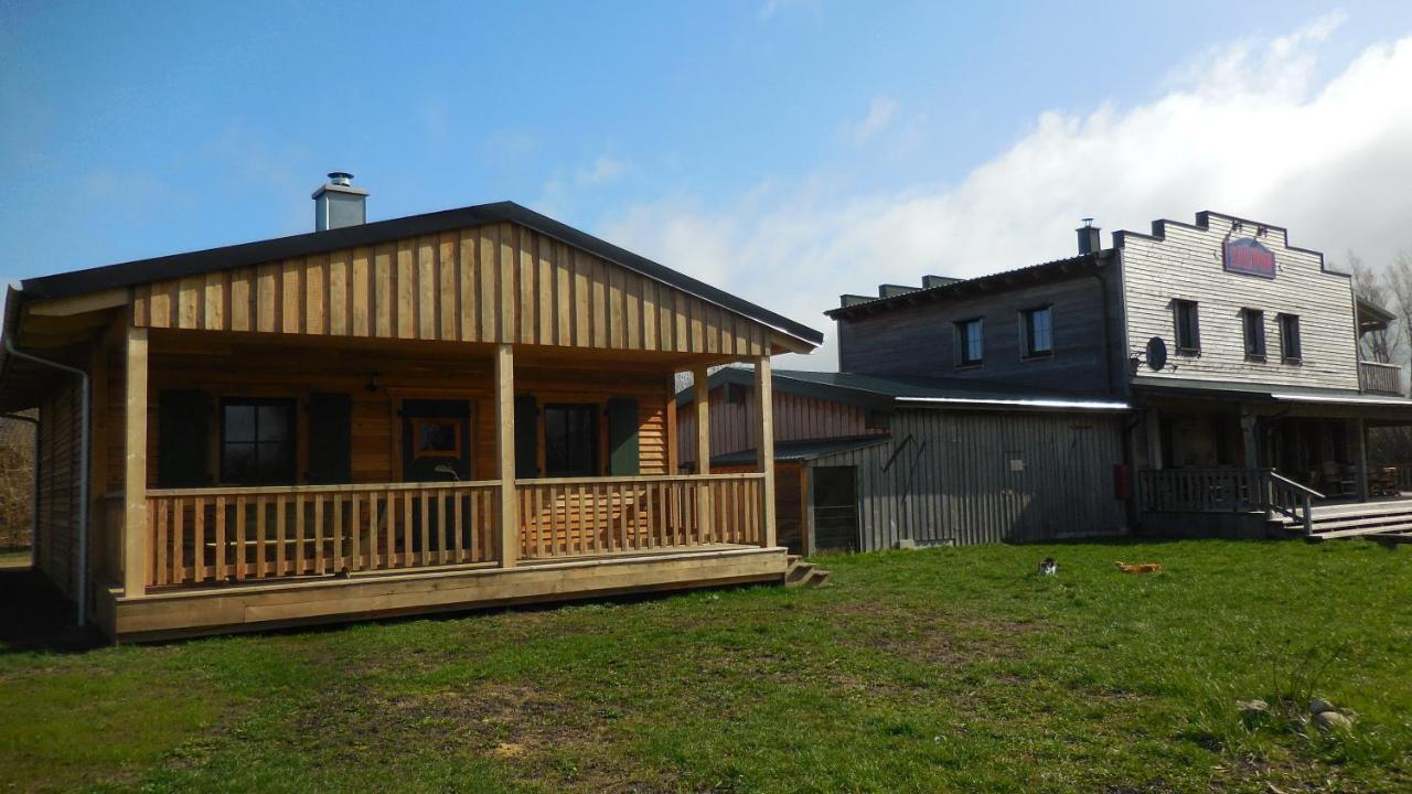 Horse Lake Ranch Neuendorf  Exteriör bild